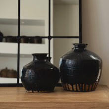 Load image into Gallery viewer, Antique ‘Drip Finish’ Pot _ Glazed Black