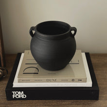 Load image into Gallery viewer, Heritage Pot _ Love Handles _ Black