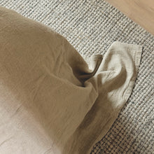 Load image into Gallery viewer, Bed Cover _ European Linen _ Natural
