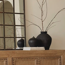 Load image into Gallery viewer, Antique Pot _ Stone Black