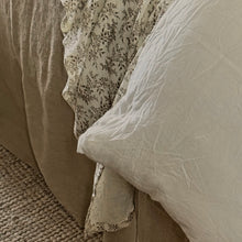 Load image into Gallery viewer, Vintage Farmhouse Muslin Throw _ Ivory + Dark Brown
