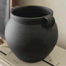 Load image into Gallery viewer, Heritage Pot _ Love Handles _ Black
