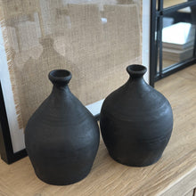 Load image into Gallery viewer, Vintage Pottery _ Stone Black
