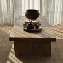 Load image into Gallery viewer, Wabi-Sabi Round Tray _ Medium _ Raw Elm

