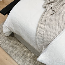 Load image into Gallery viewer, Rug | Organic Jute &amp; Wool | Grey White
