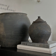 Load image into Gallery viewer, 120yr Old Ginger Jar _ Stone Grey/Black
