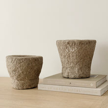 Load image into Gallery viewer, Antique Sandstone Mortar _ Stone Grey Beige
